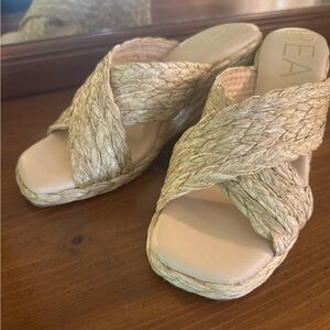 Women's natural Woven Sandals